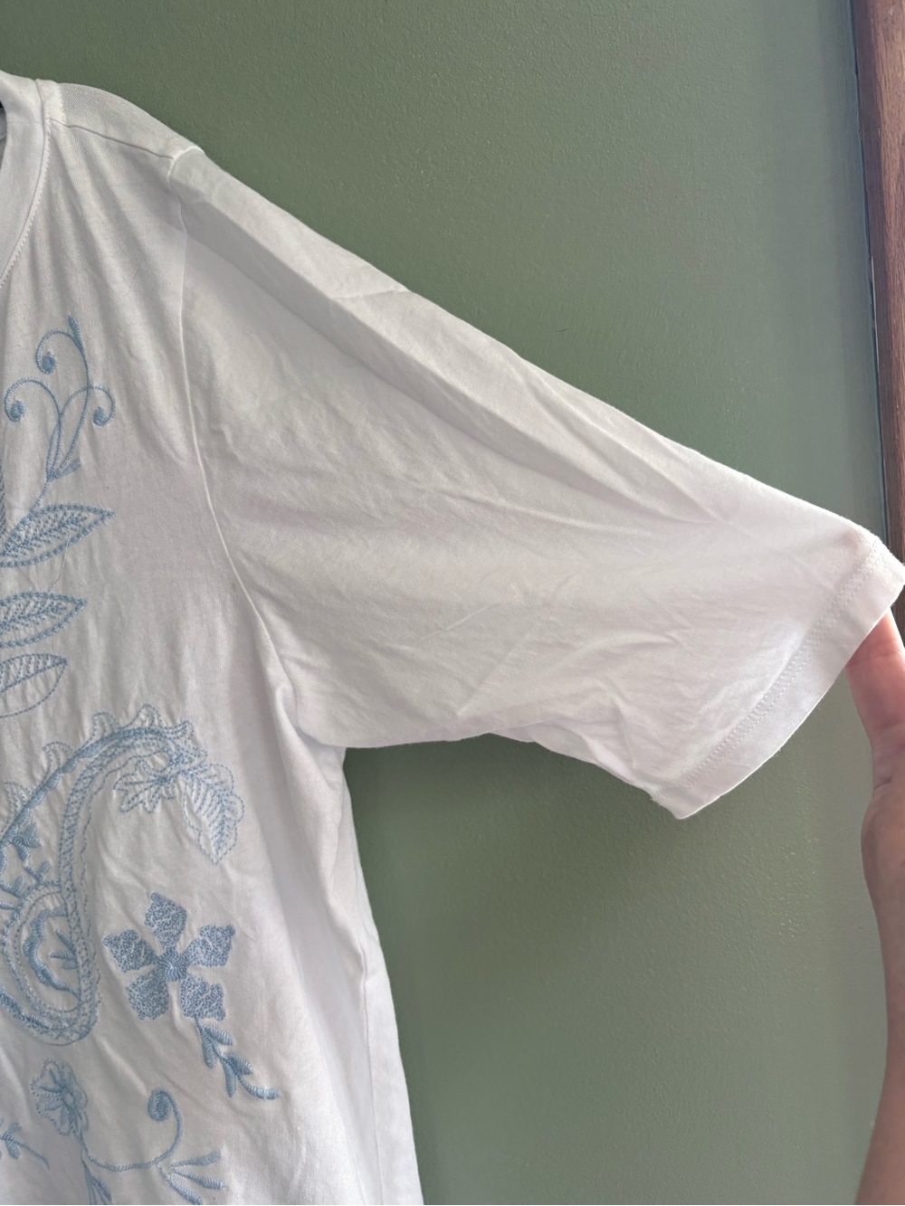 Johnny Was Elbow Sleeve Boat Neck Tee White with Owl Embroidery size XL - Picture 4 of 6